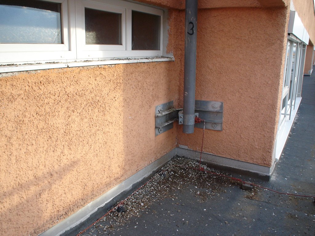 img00016.jpg