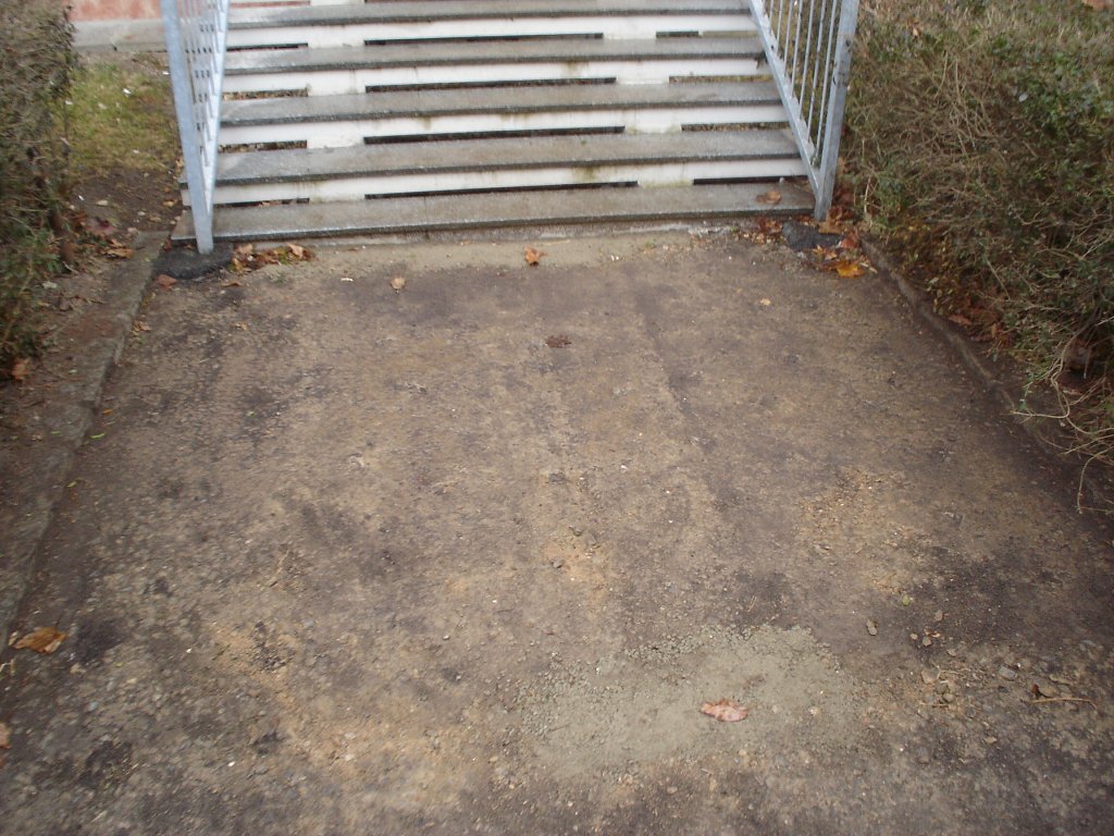 img00028.jpg