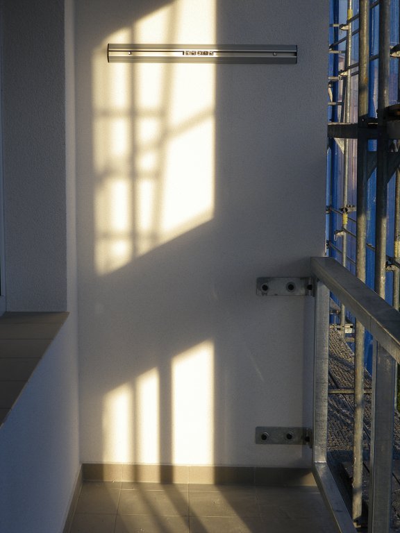 img00028.jpg